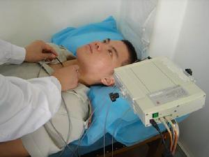 老年人晚上睡觉突然抽搐怎么回事